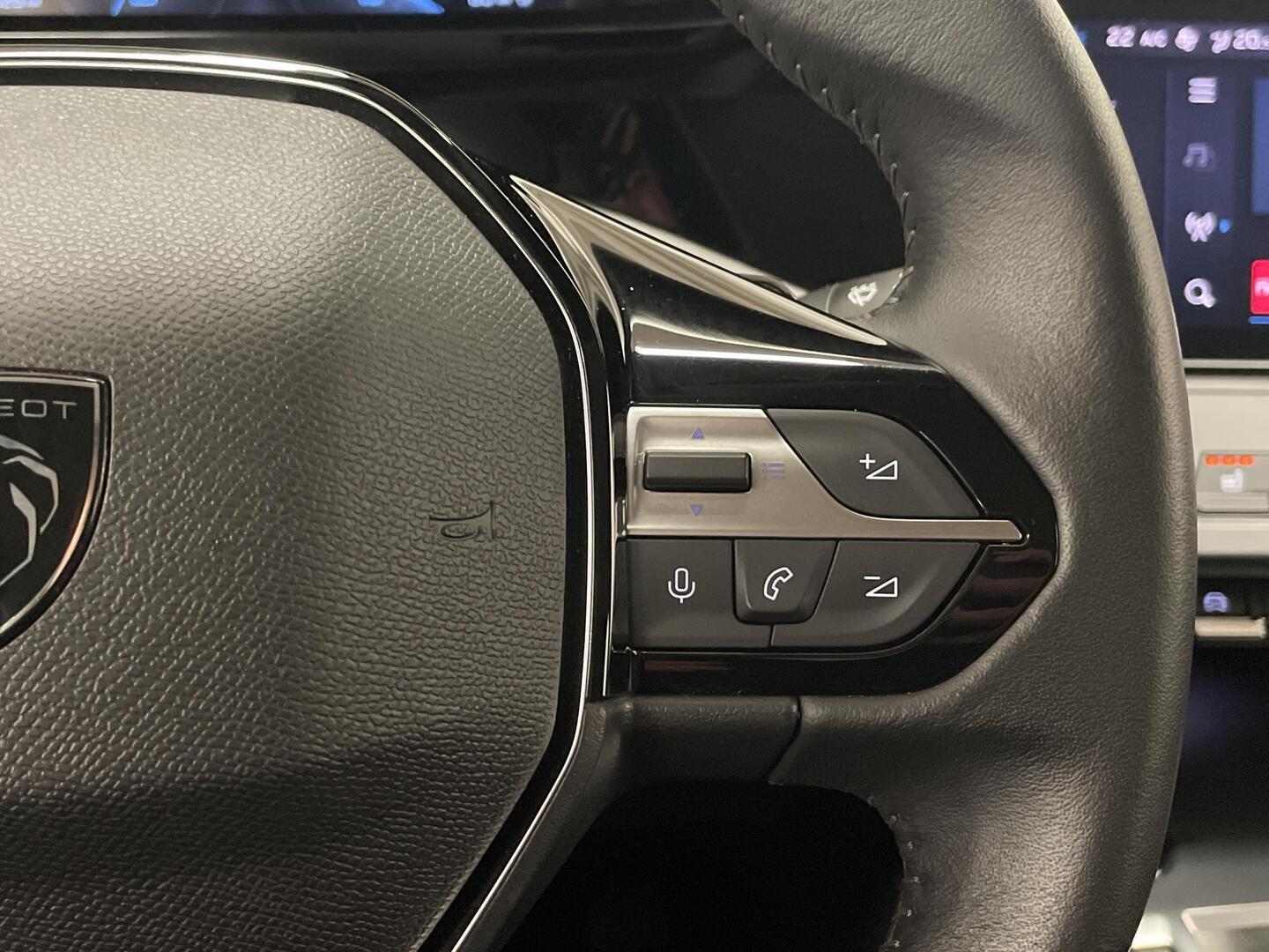 PEUGEOT 308 2023