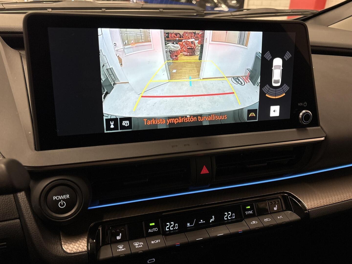 TOYOTA Prius Plug-in 2025