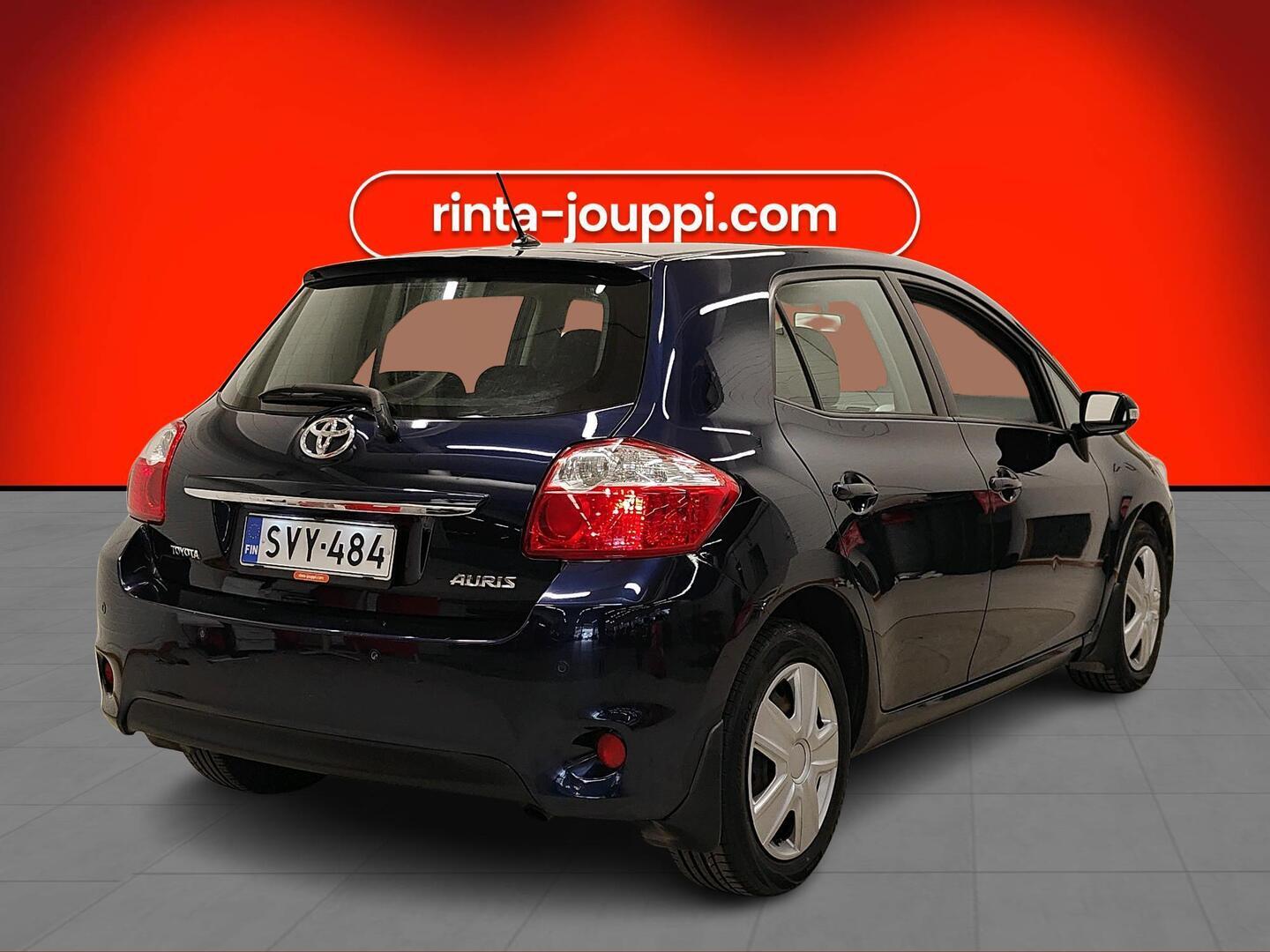 TOYOTA Auris 2010