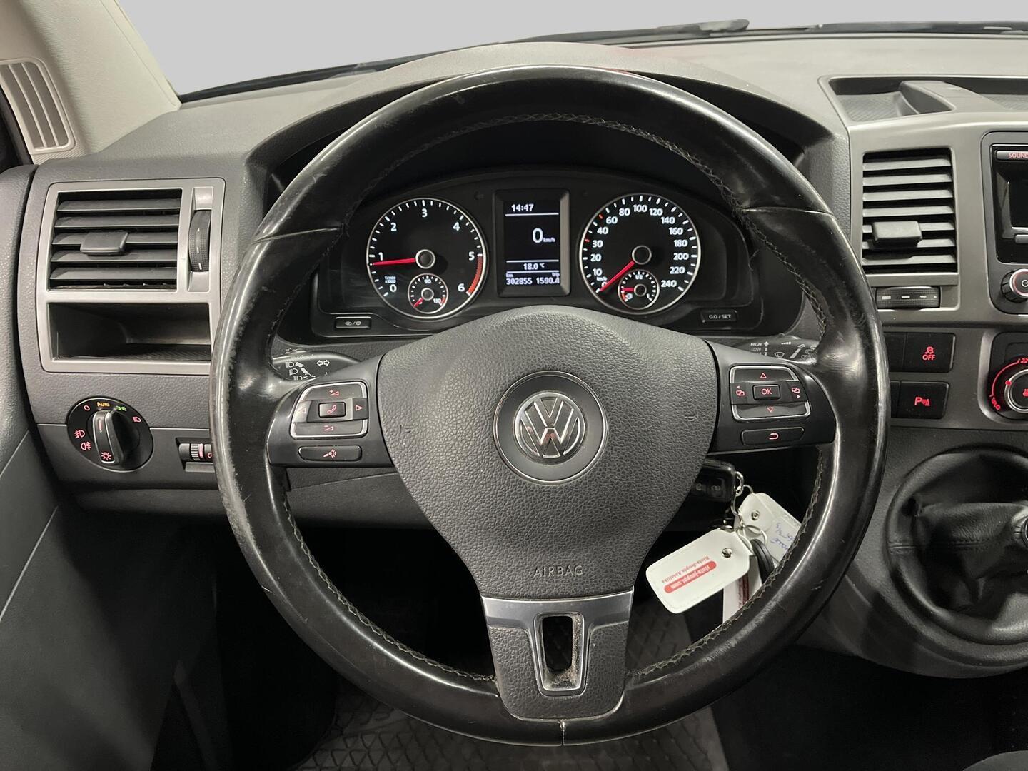 VOLKSWAGEN Caravelle 2014