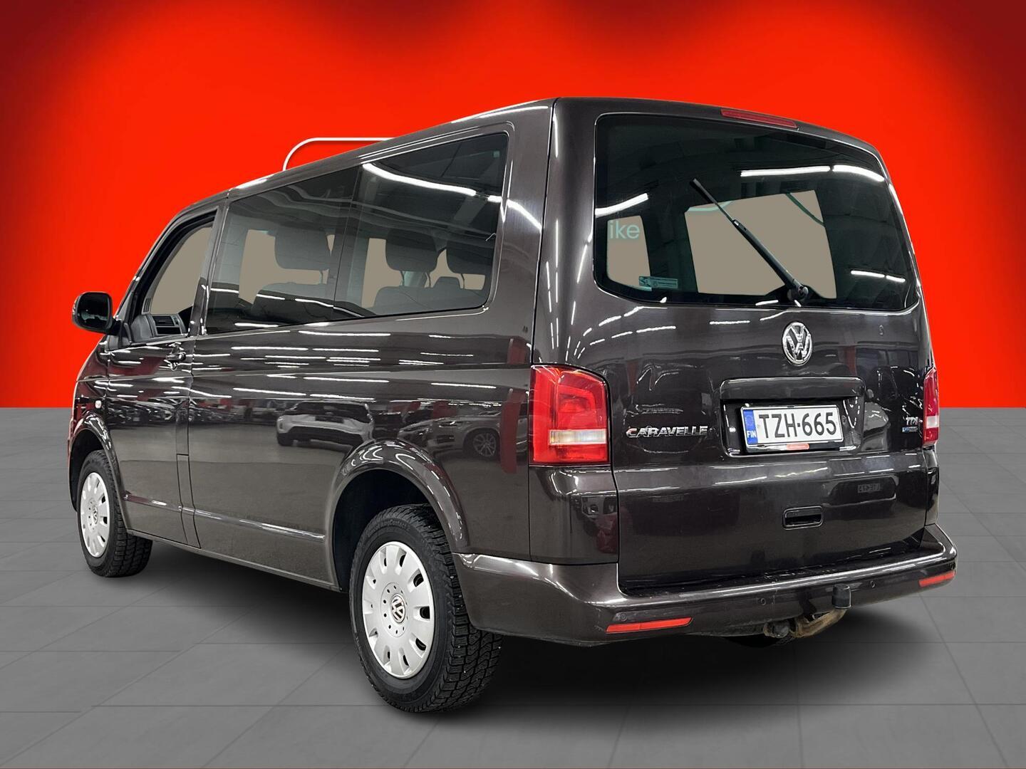 VOLKSWAGEN Caravelle 2014