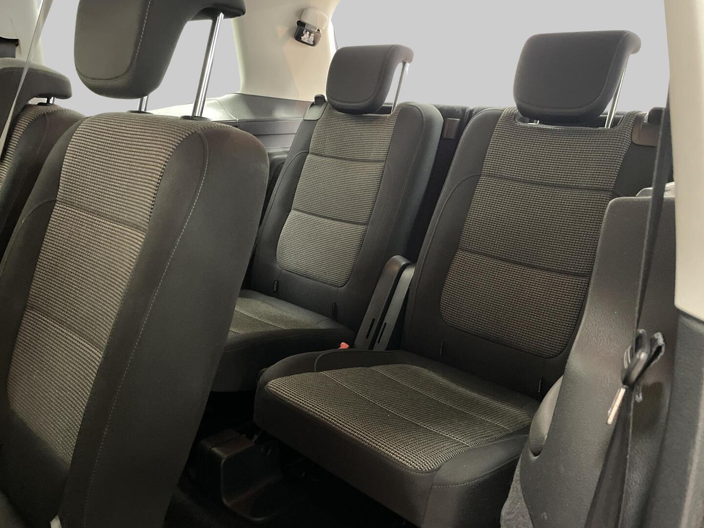 VOLKSWAGEN Sharan 2013