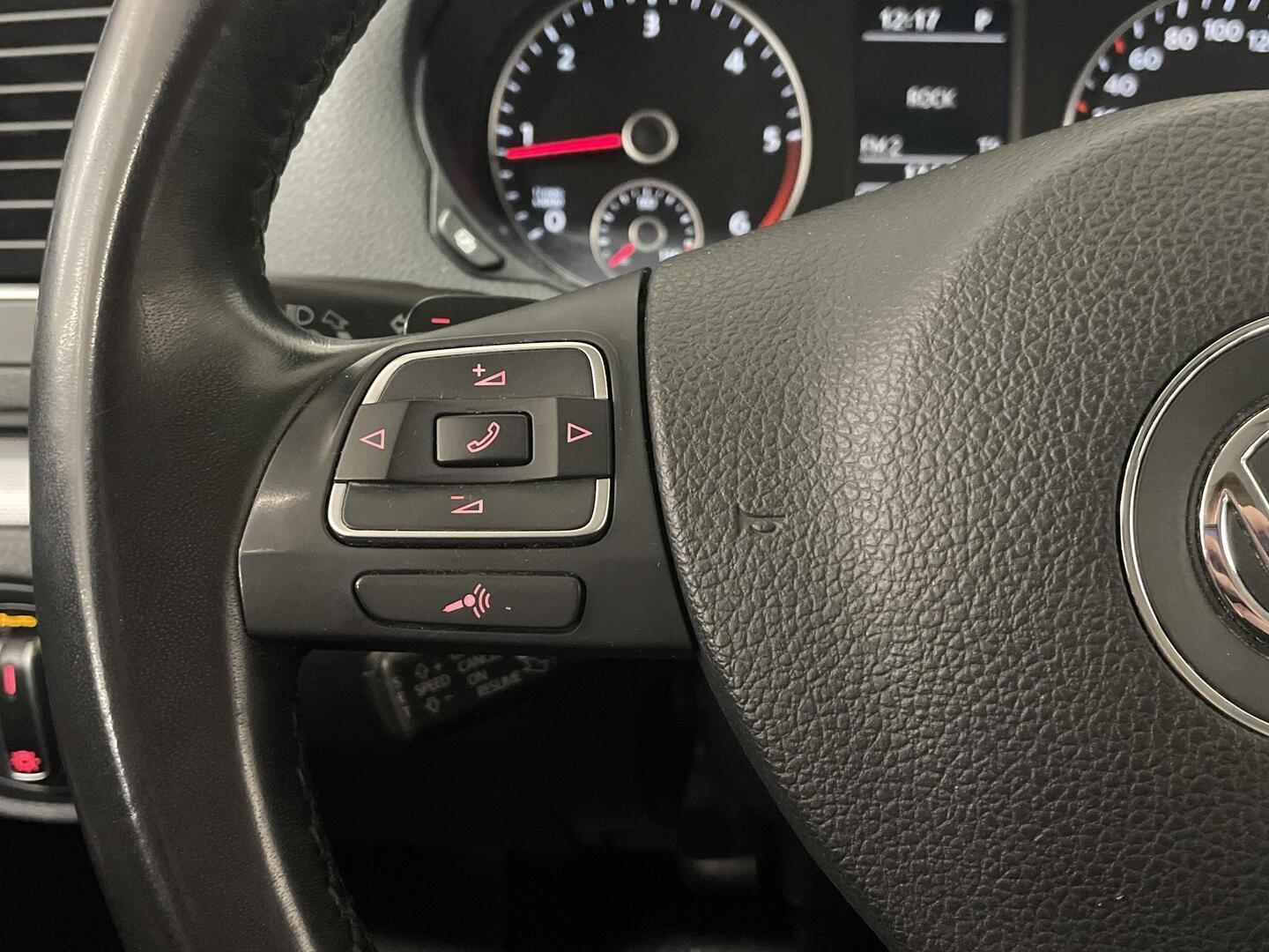 VOLKSWAGEN Sharan 2013