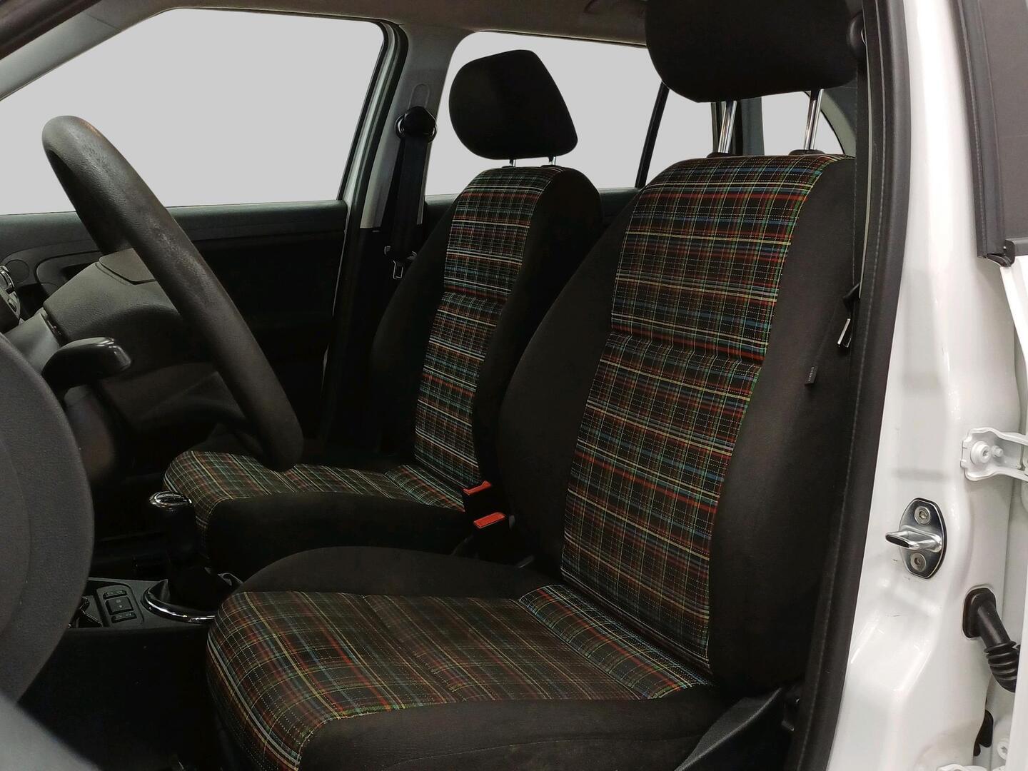 SKODA Fabia 2012