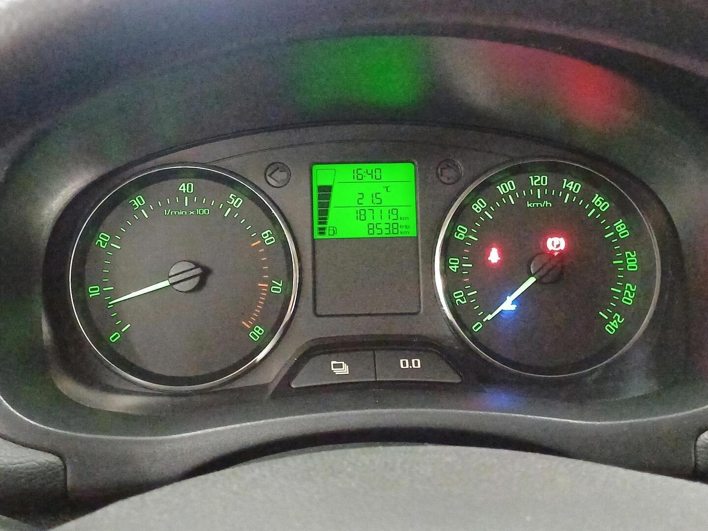 SKODA Fabia 2012