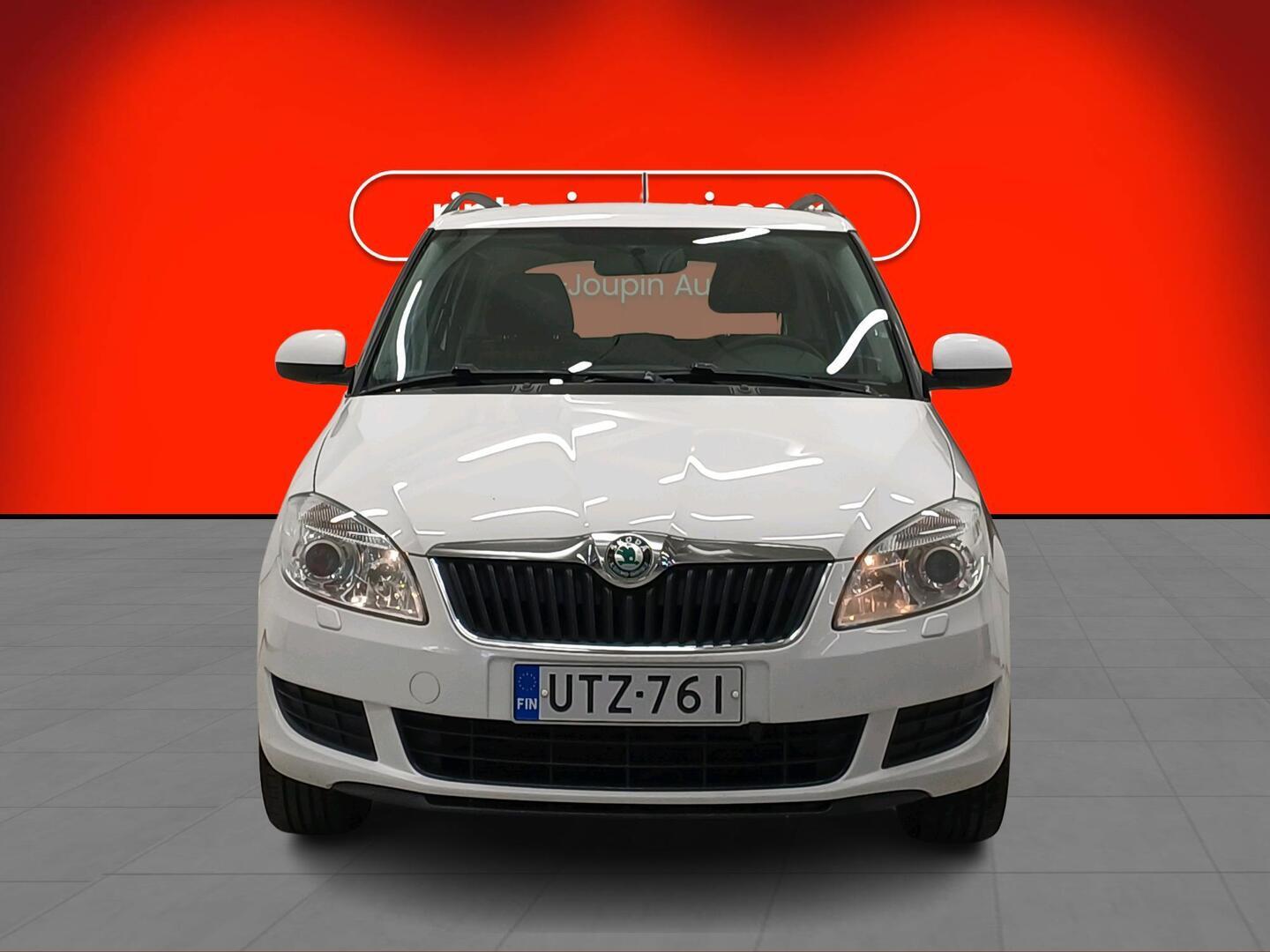 SKODA Fabia 2012