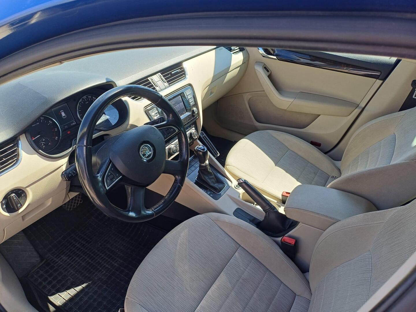 SKODA Octavia 2013
