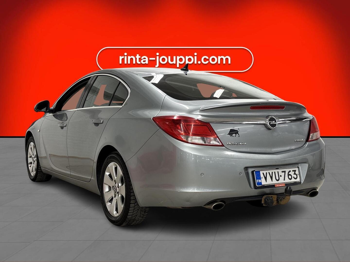 OPEL Insignia 2011