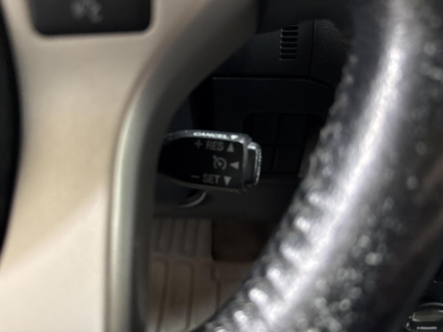 TOYOTA Land Cruiser 2011