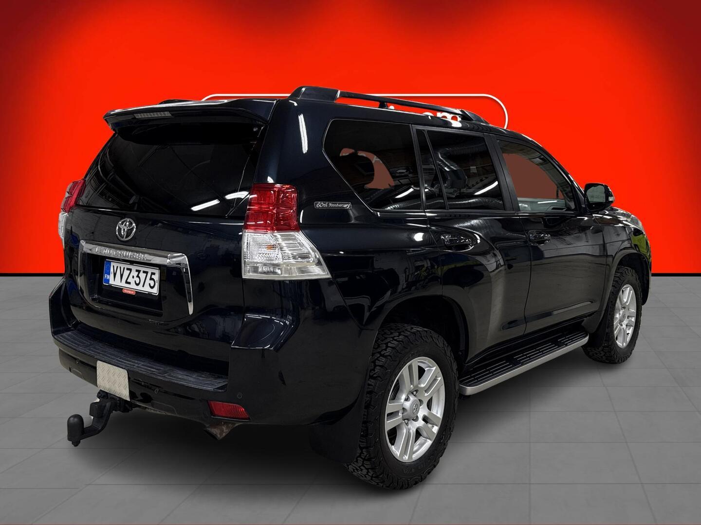 TOYOTA Land Cruiser 2011