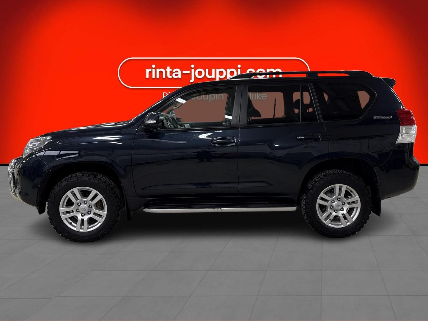 TOYOTA Land Cruiser 2011
