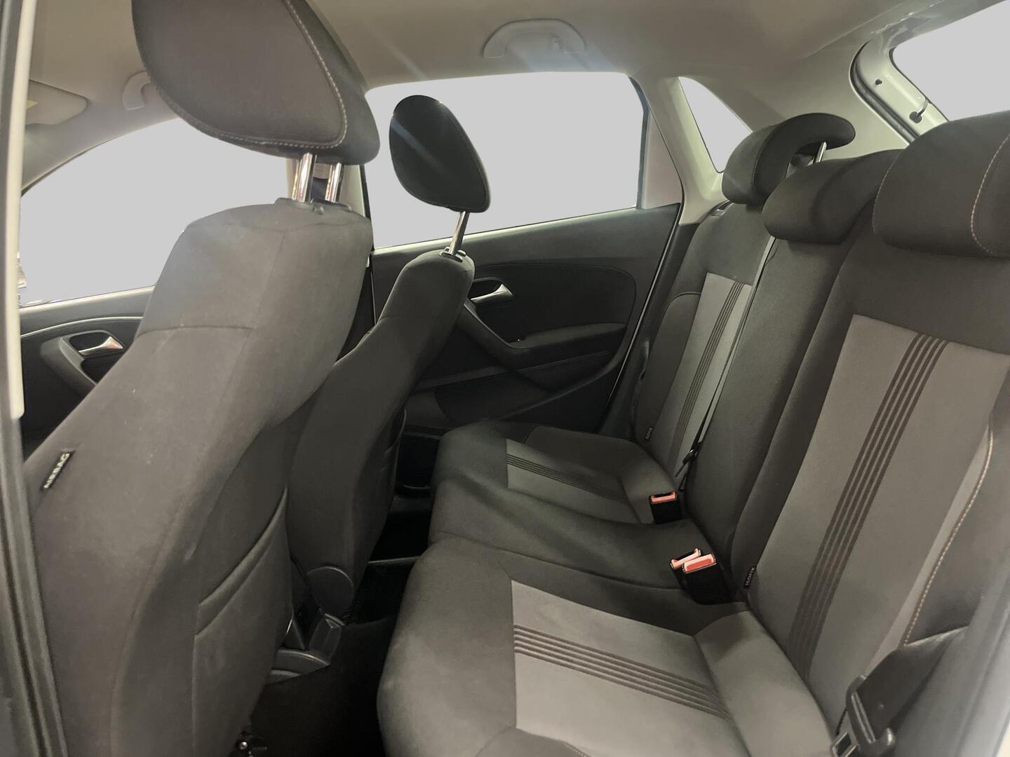 VOLKSWAGEN Polo 2017