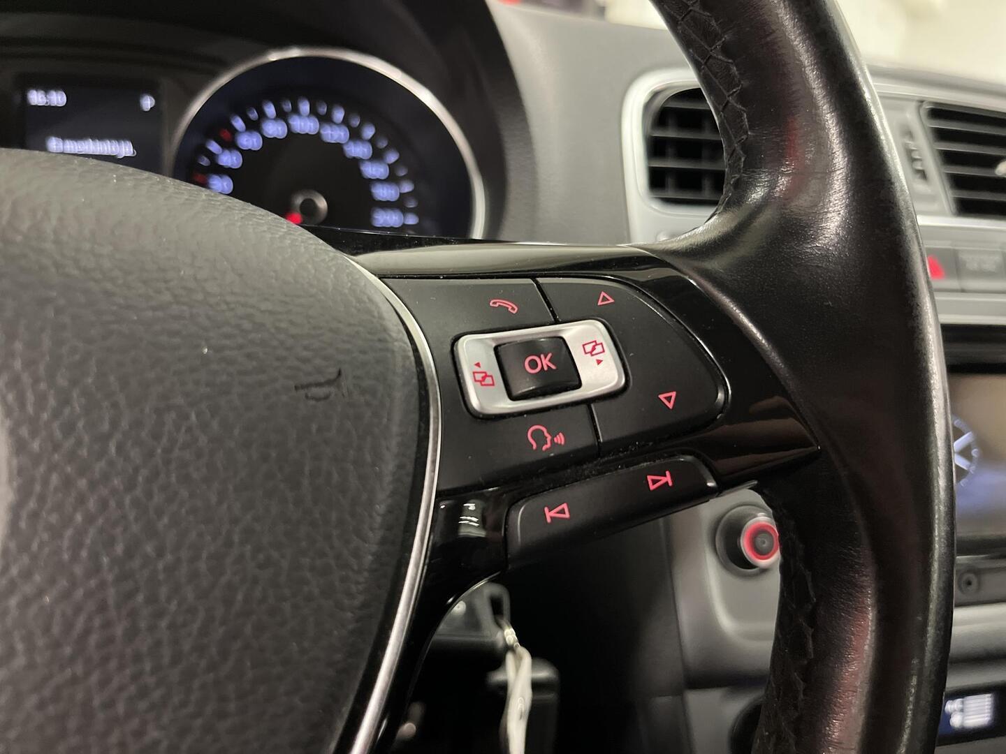 VOLKSWAGEN Polo 2017