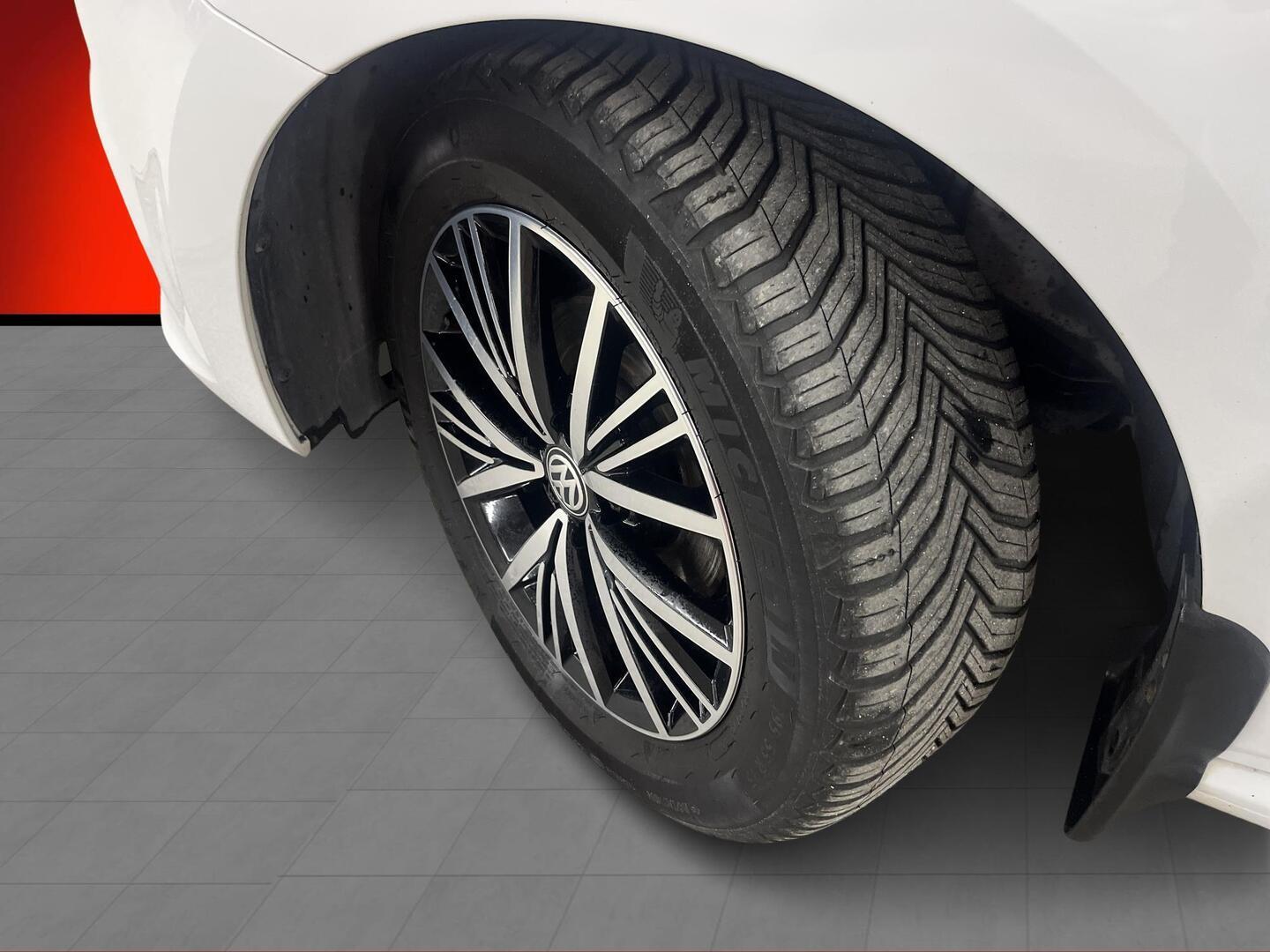 VOLKSWAGEN Polo 2017