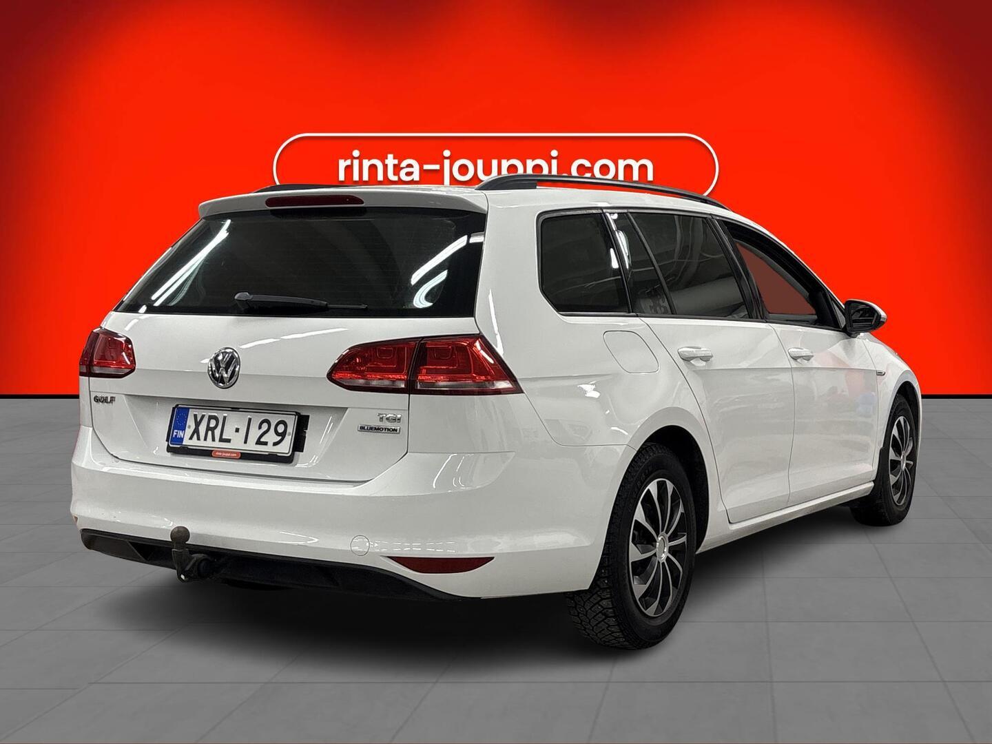 VOLKSWAGEN Golf 2015