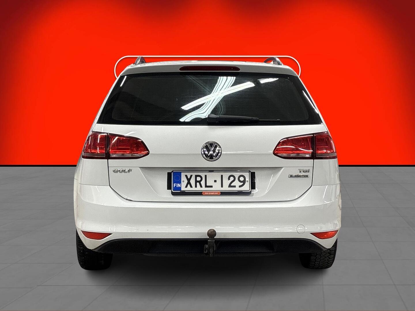 VOLKSWAGEN Golf 2015