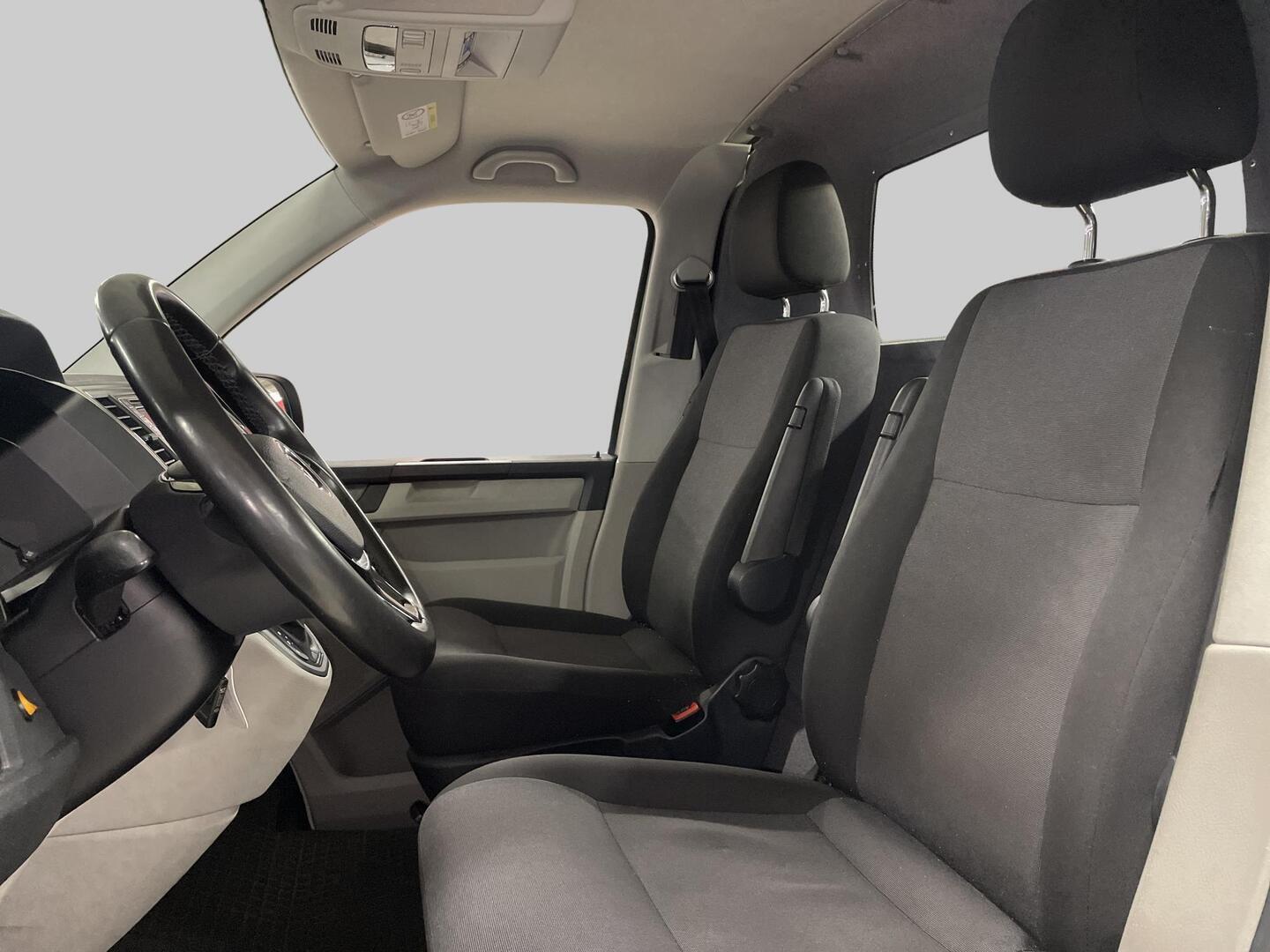 VOLKSWAGEN Transporter 2018