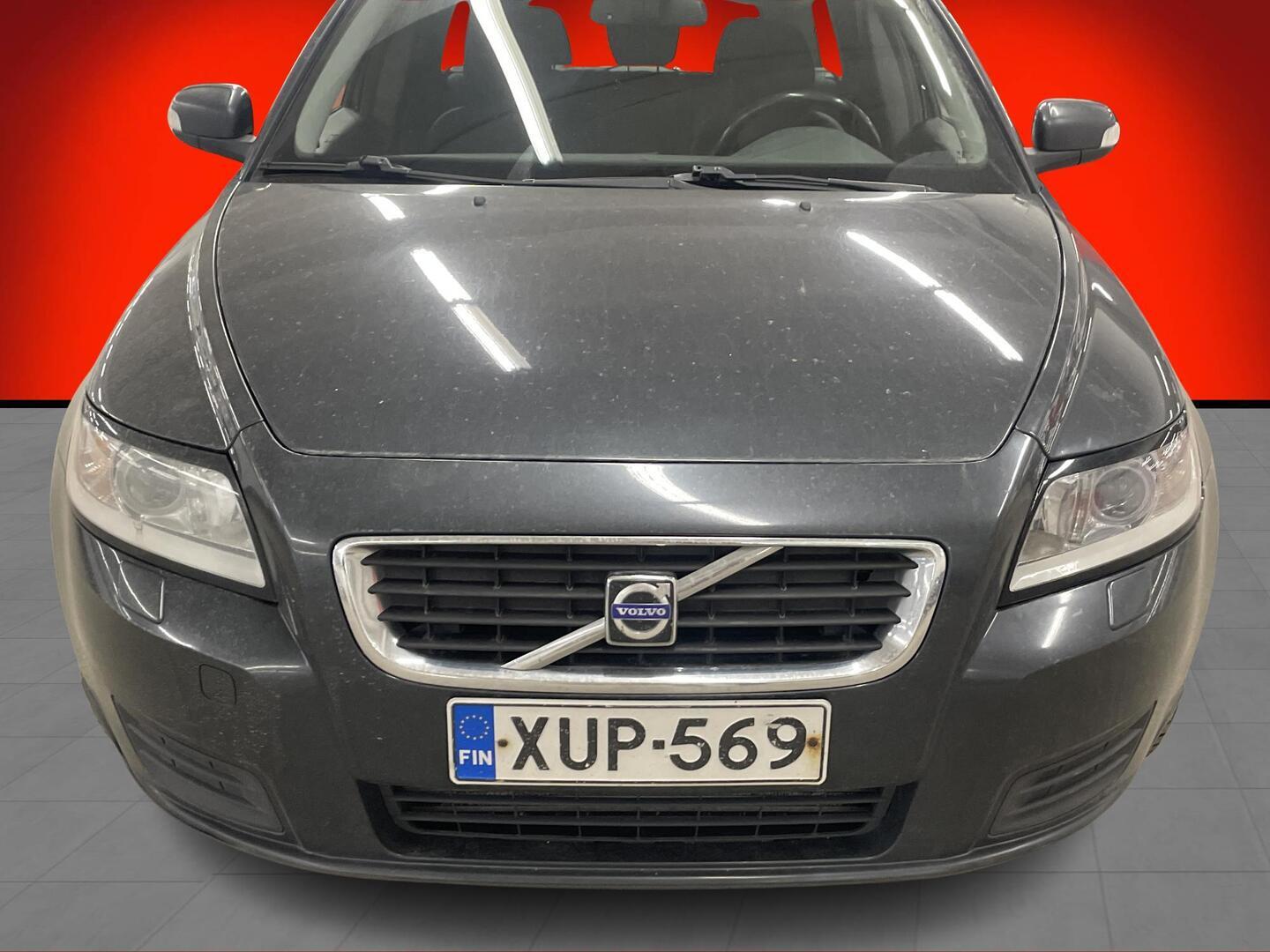 VOLVO V50 2009