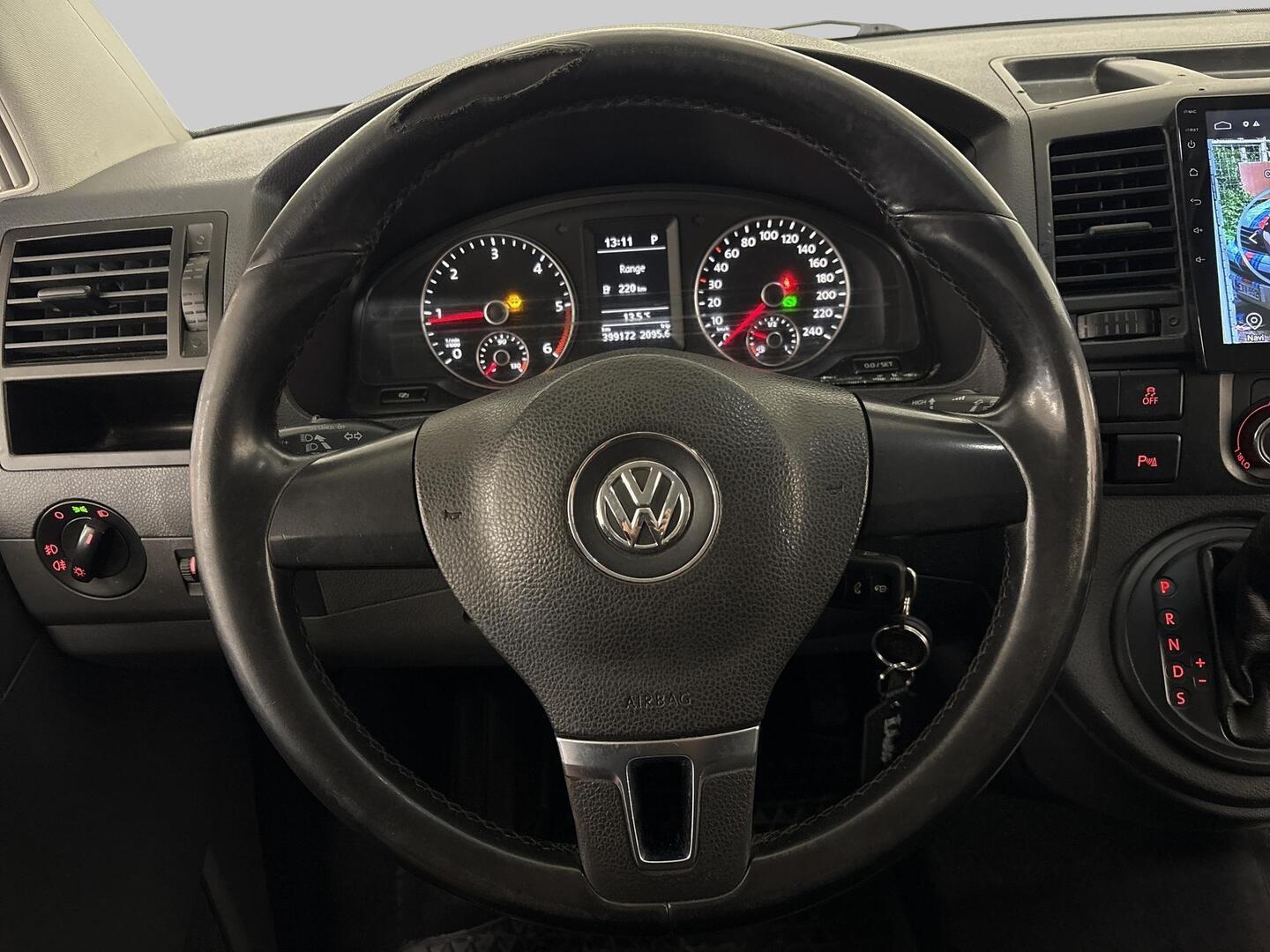 VOLKSWAGEN Caravelle 2010