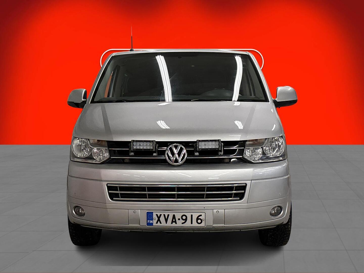 VOLKSWAGEN Caravelle 2010