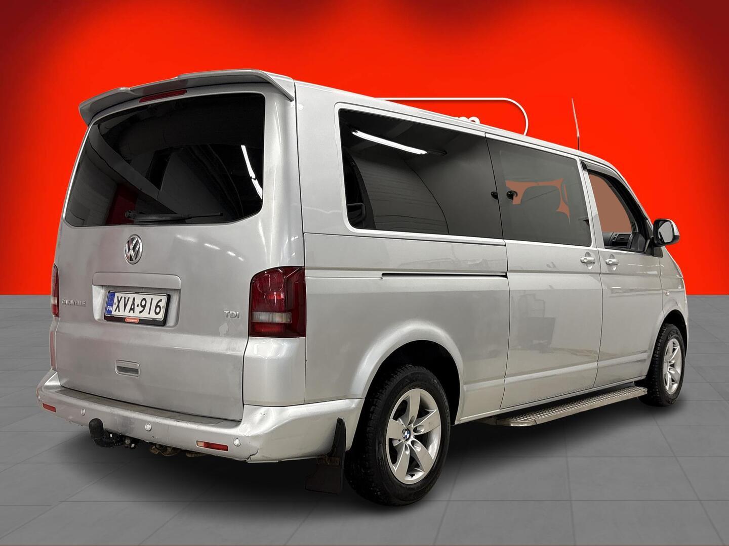 VOLKSWAGEN Caravelle 2010