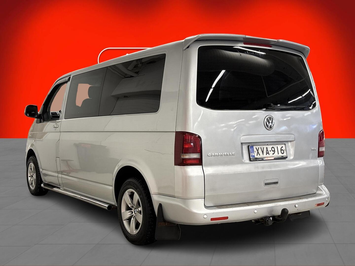 VOLKSWAGEN Caravelle 2010