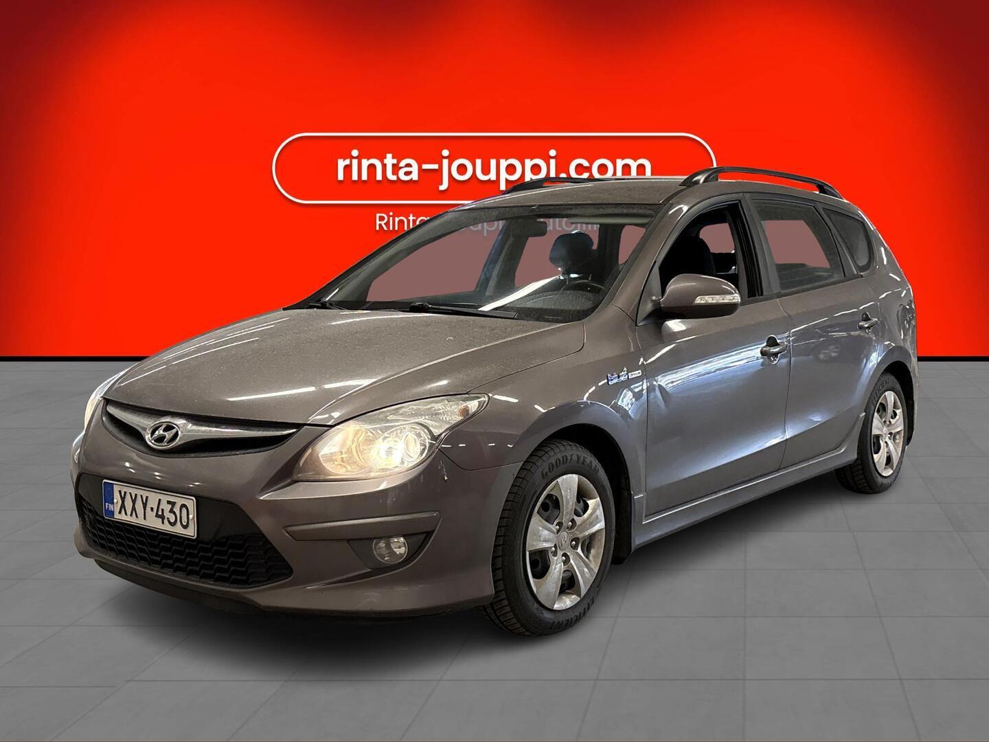 HYUNDAI i30 2011