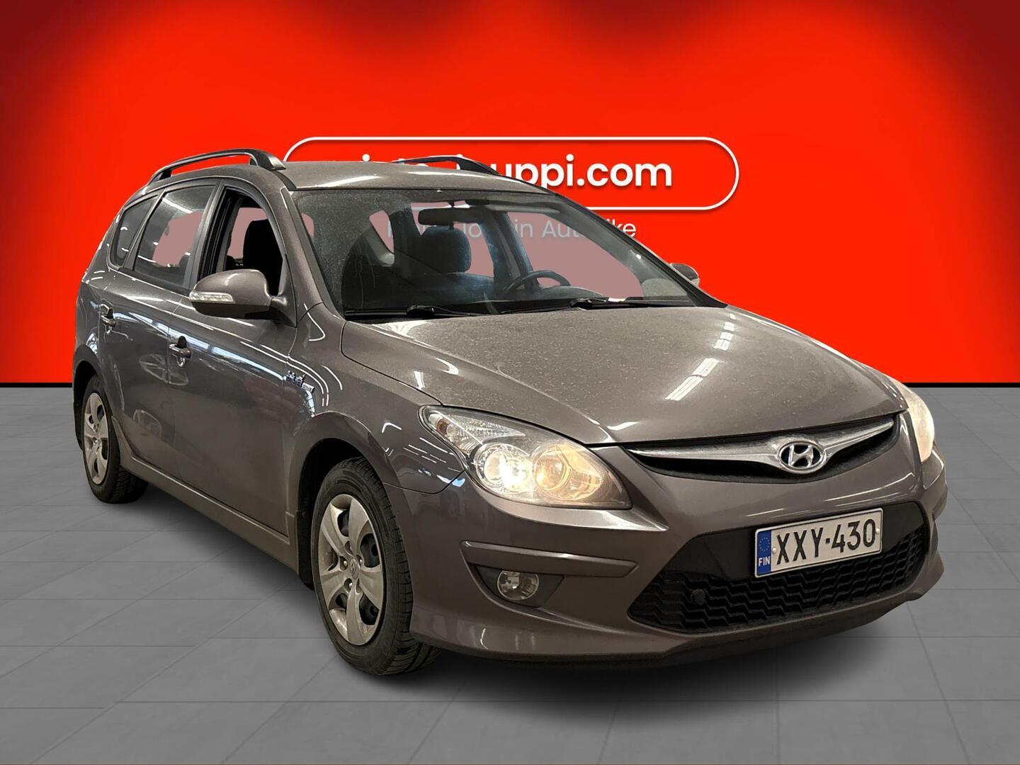 HYUNDAI i30 2011