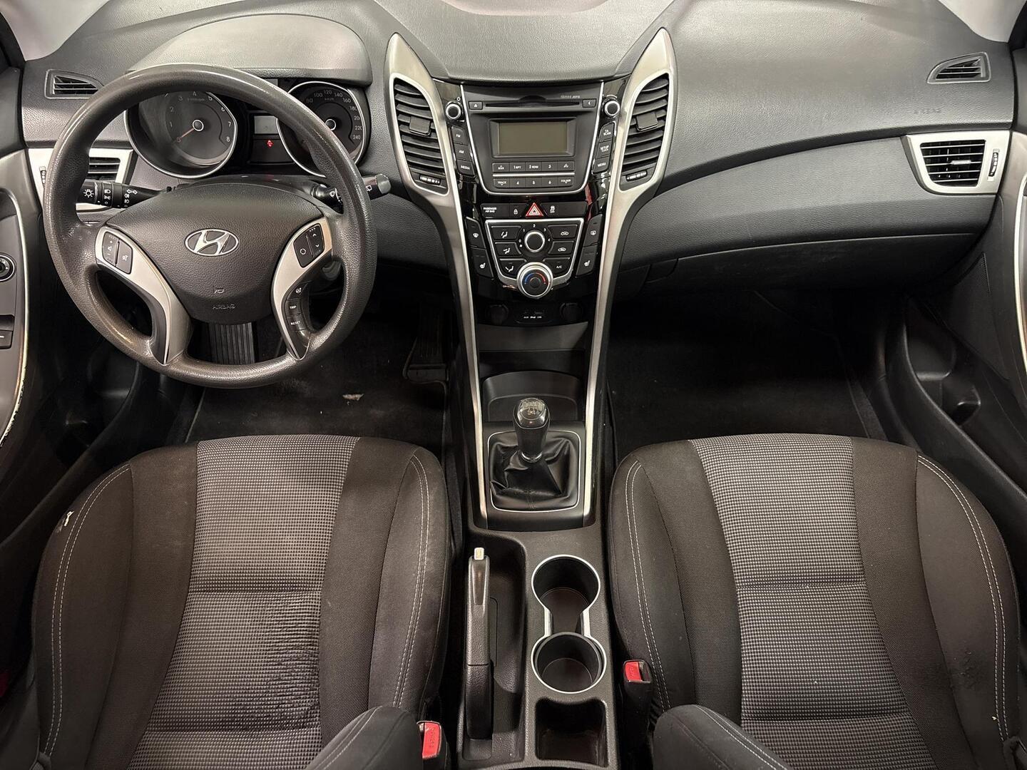 HYUNDAI i30 5d 2015
