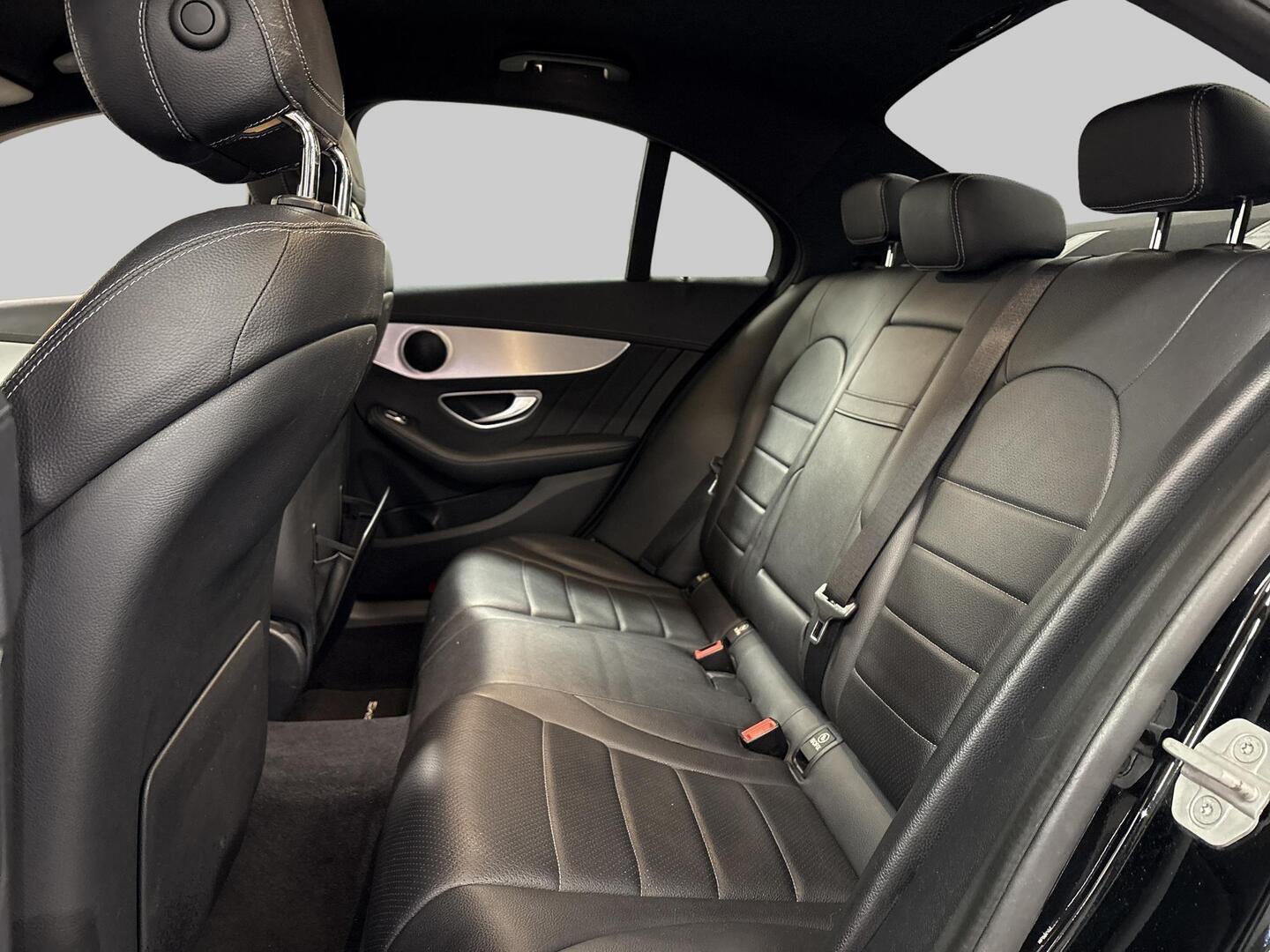 MERCEDES-BENZ C 2015