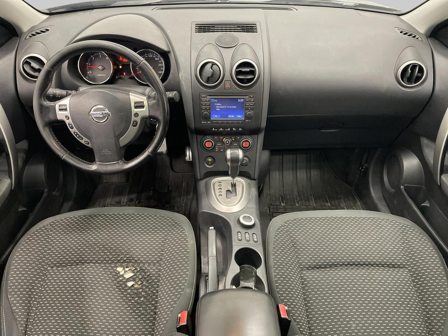 NISSAN Qashqai+2 2010