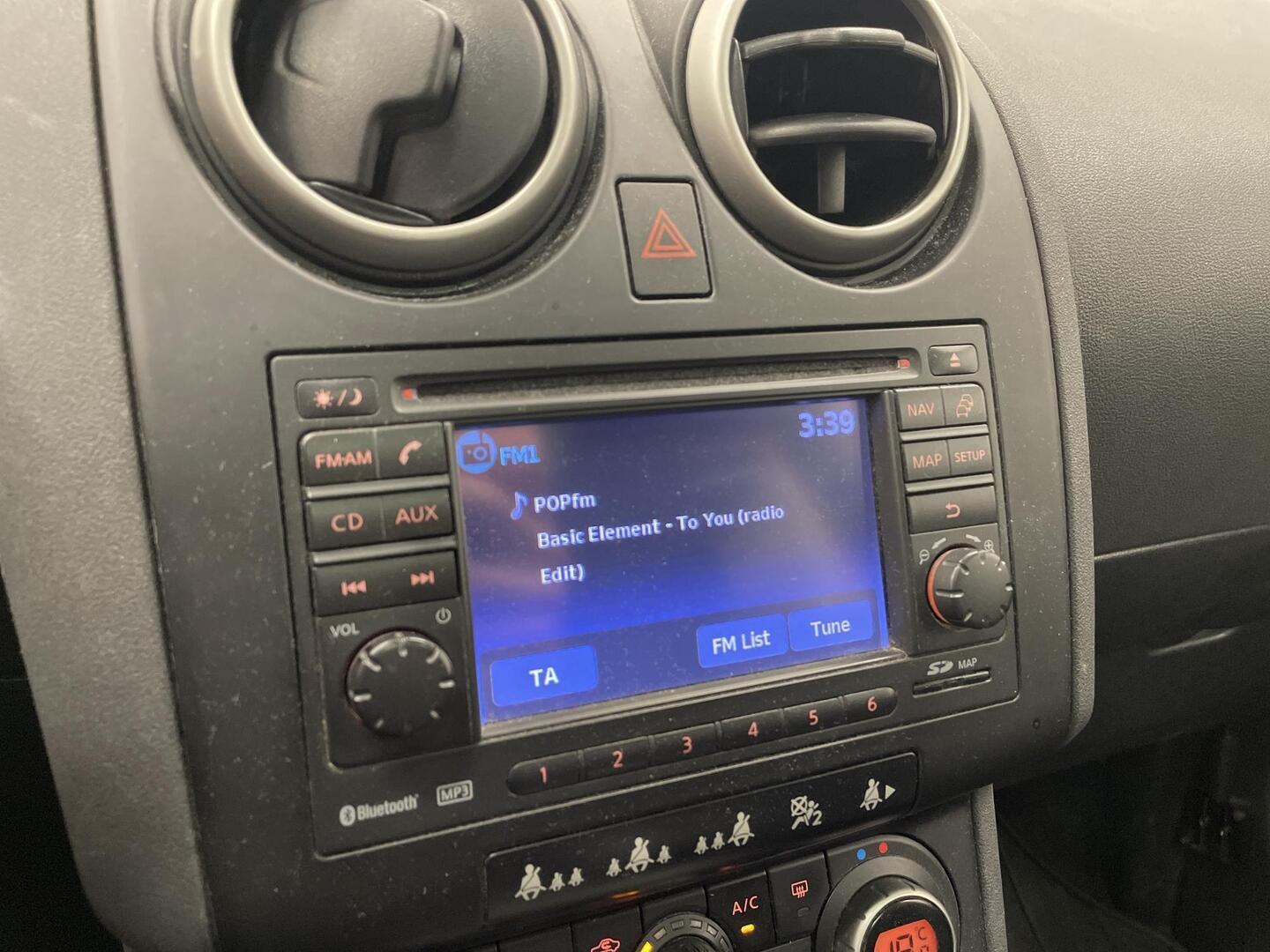 NISSAN Qashqai+2 2010