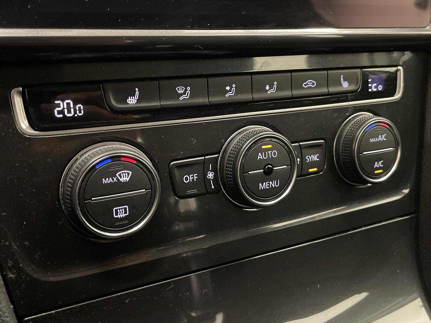 VOLKSWAGEN Golf 2018