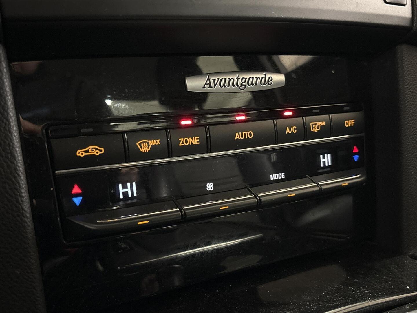 MERCEDES-BENZ E 2010