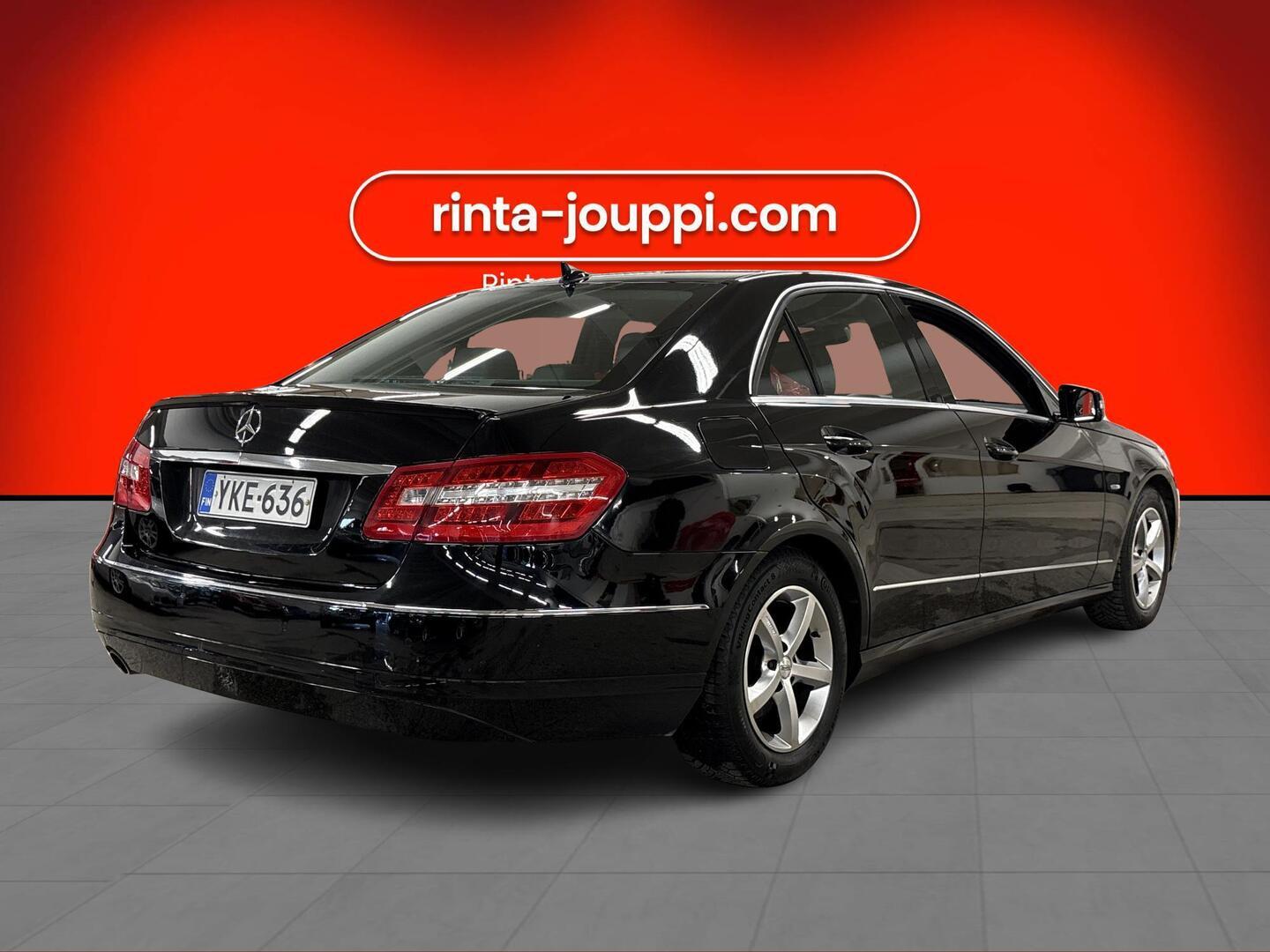 MERCEDES-BENZ E 2010