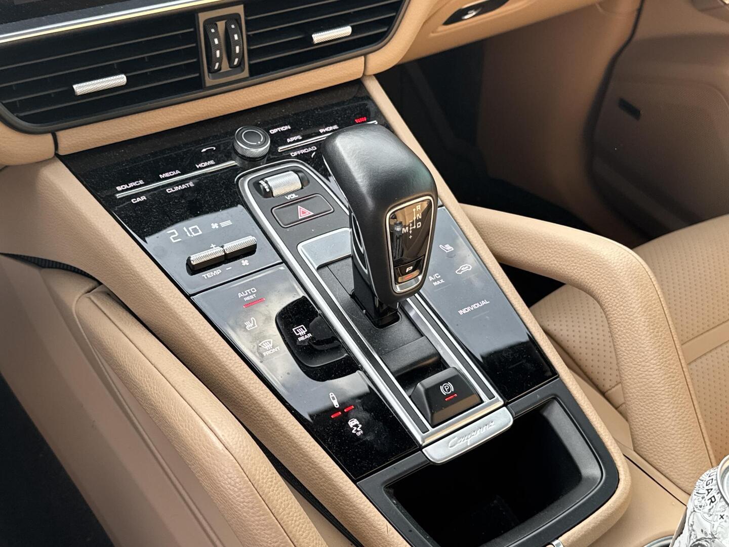 PORSCHE Cayenne 2022