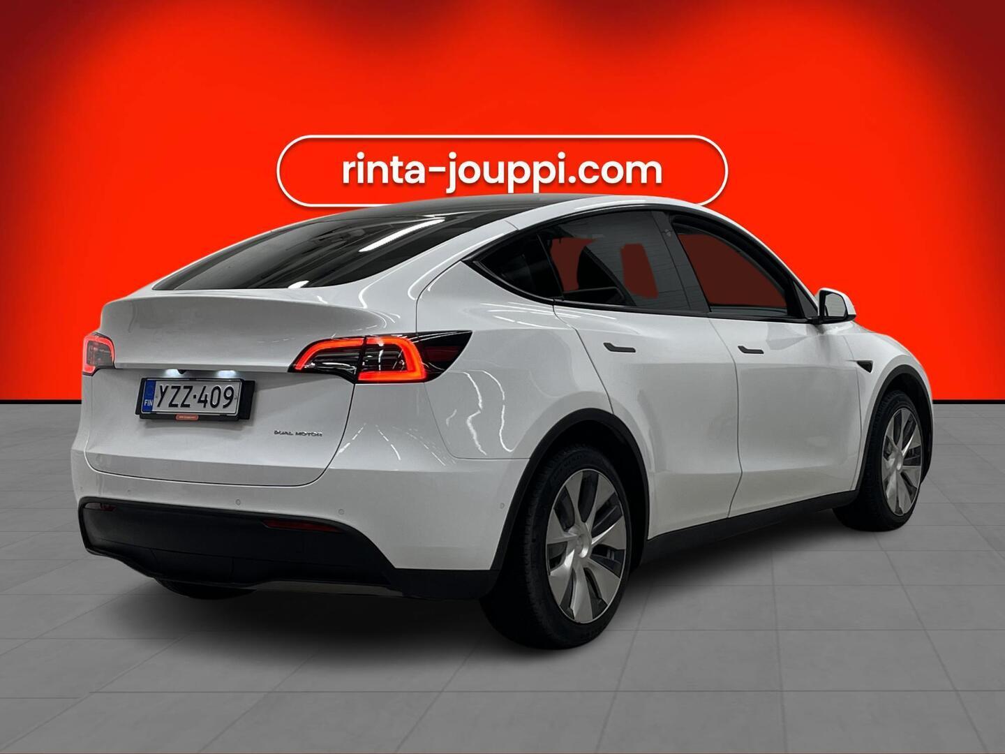 TESLA Model Y 2022