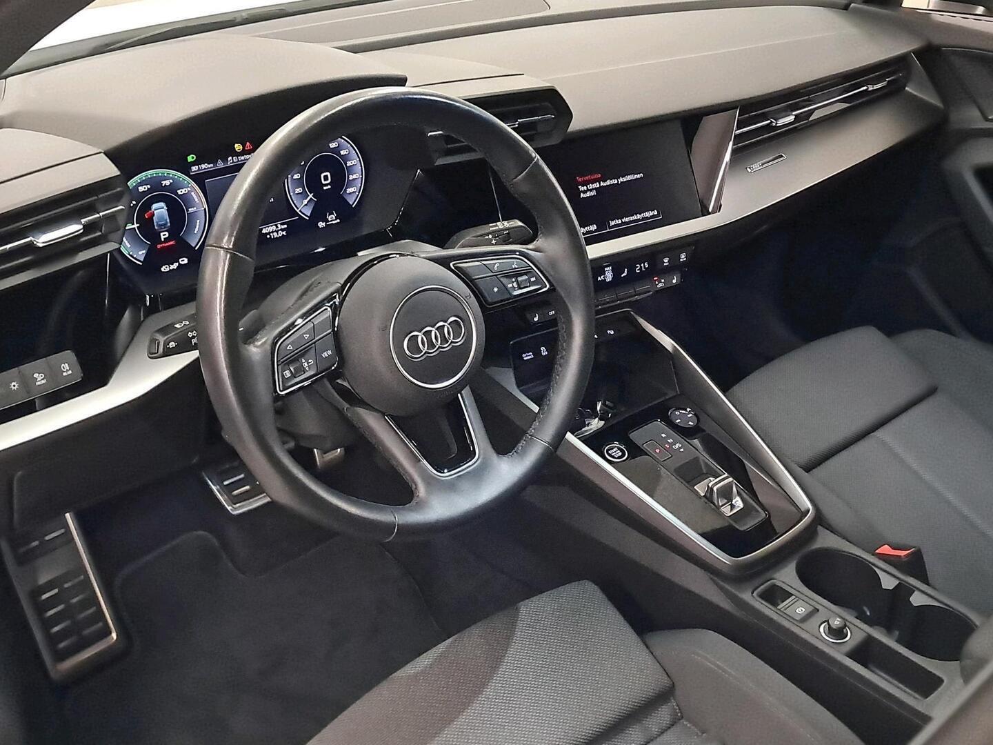 AUDI A3 2021
