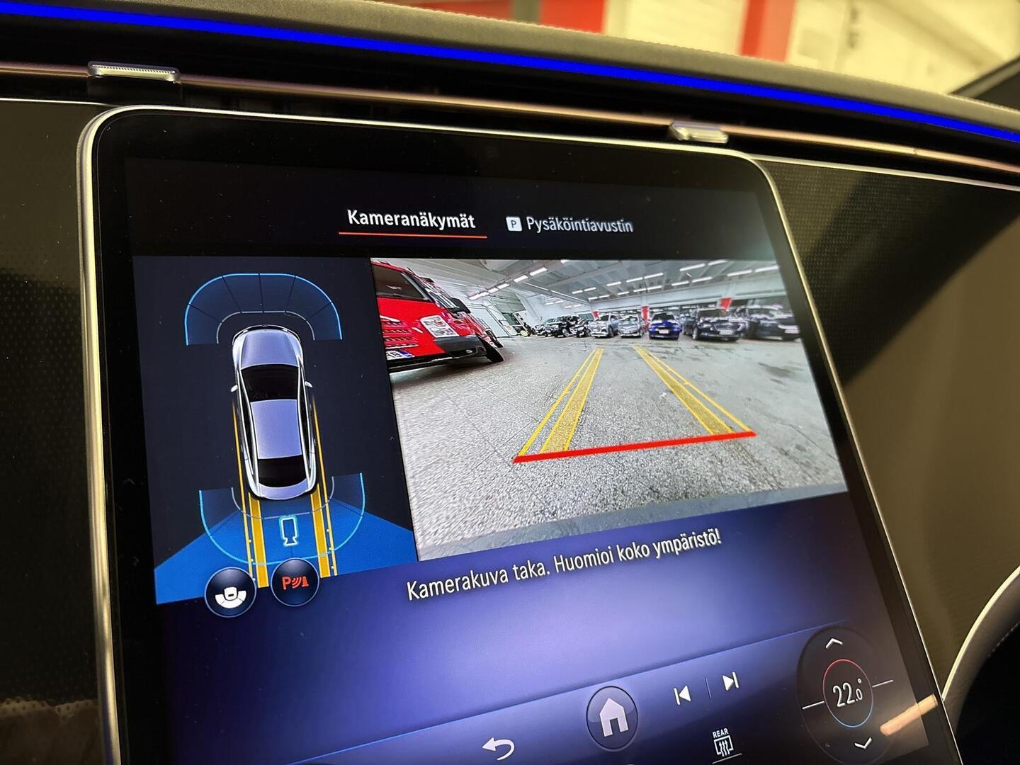 MERCEDES-BENZ EQE 2025