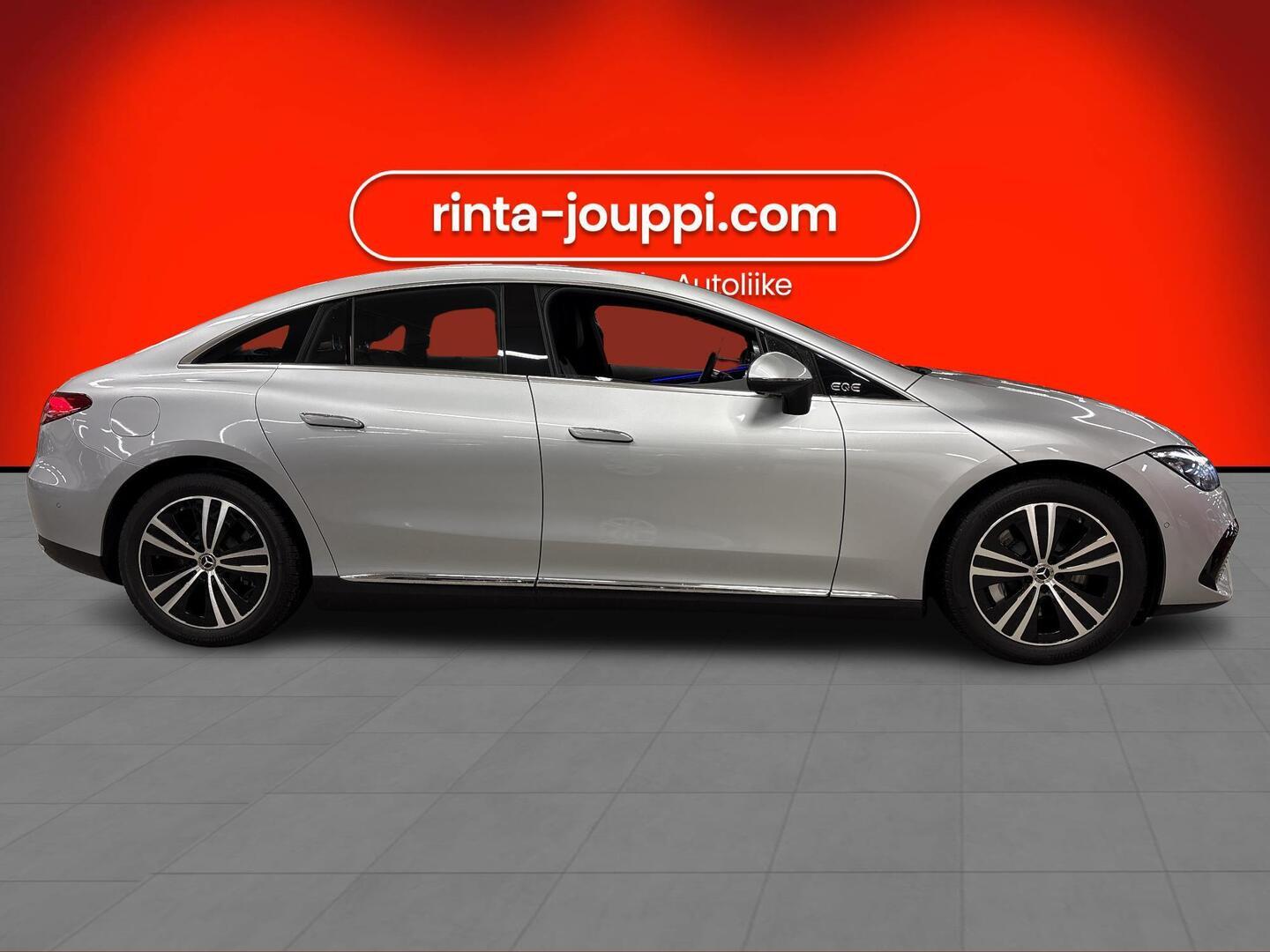 MERCEDES-BENZ EQE 2025