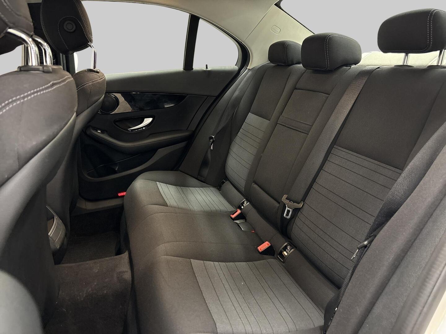 MERCEDES-BENZ C 2016