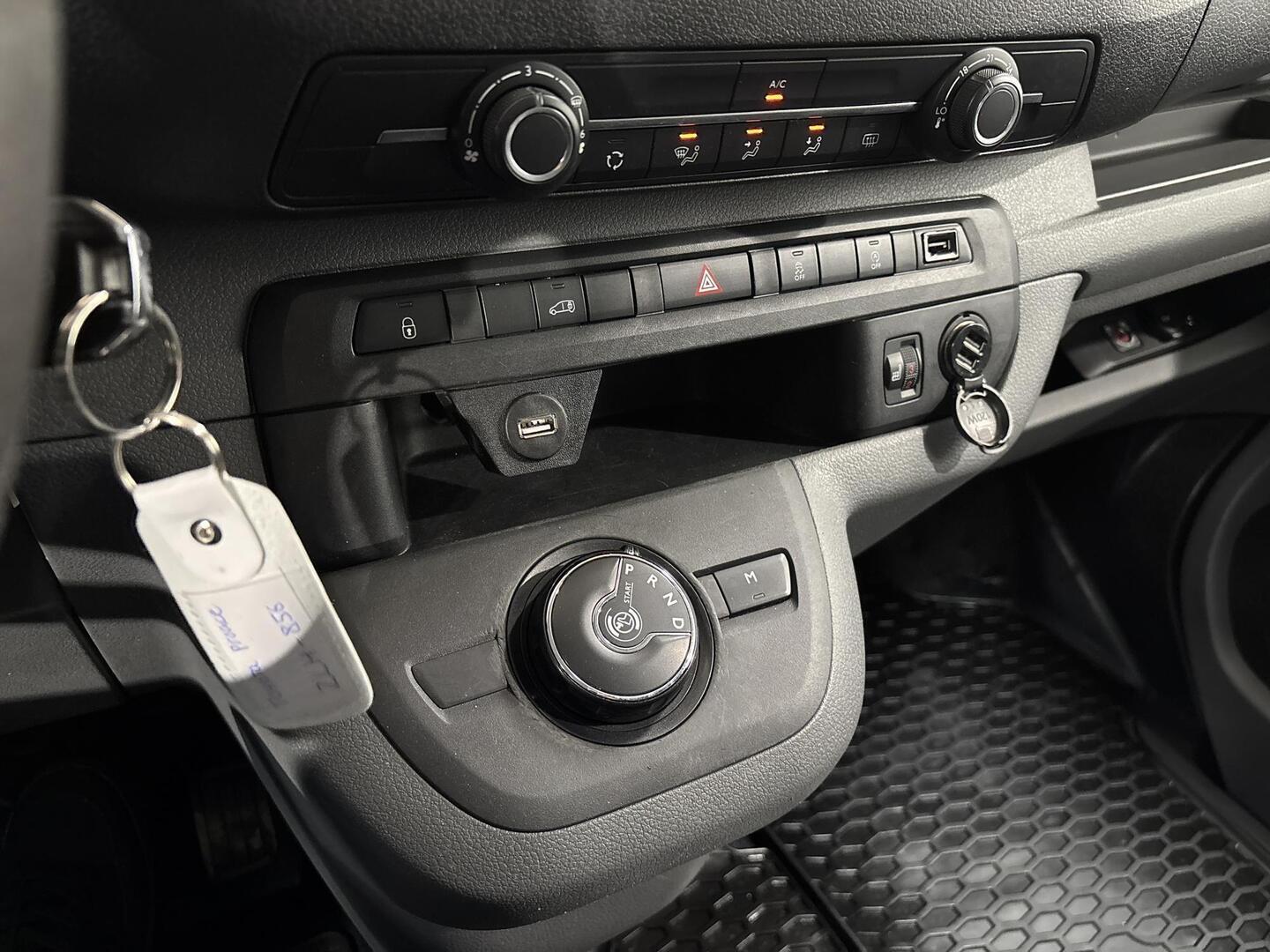 TOYOTA Proace 2016