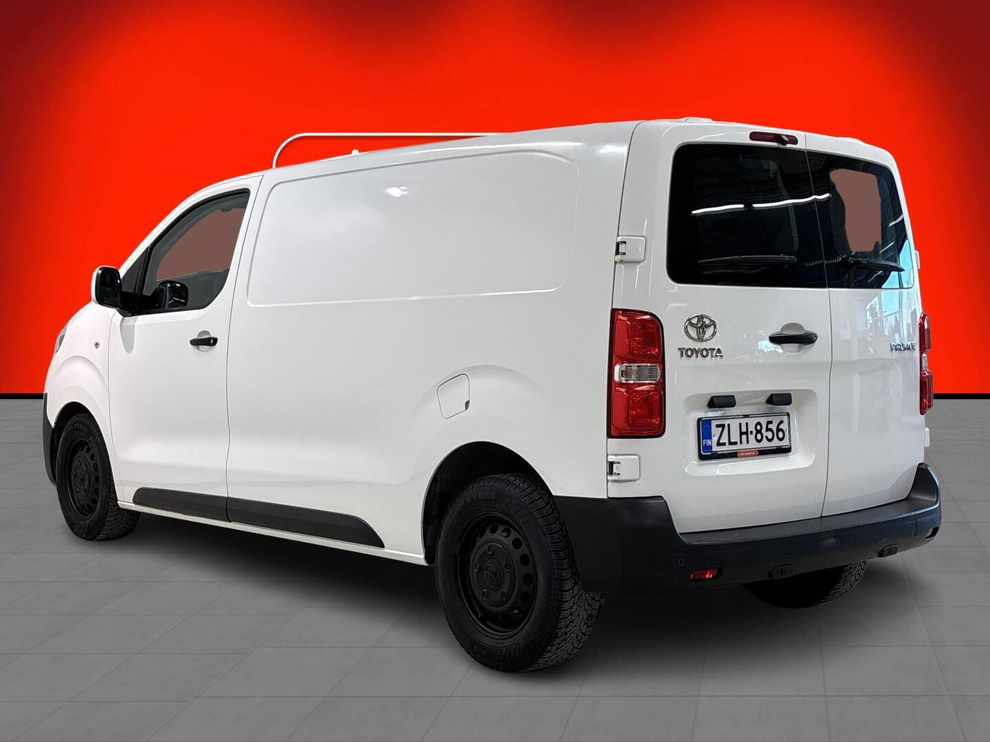 TOYOTA Proace 2016