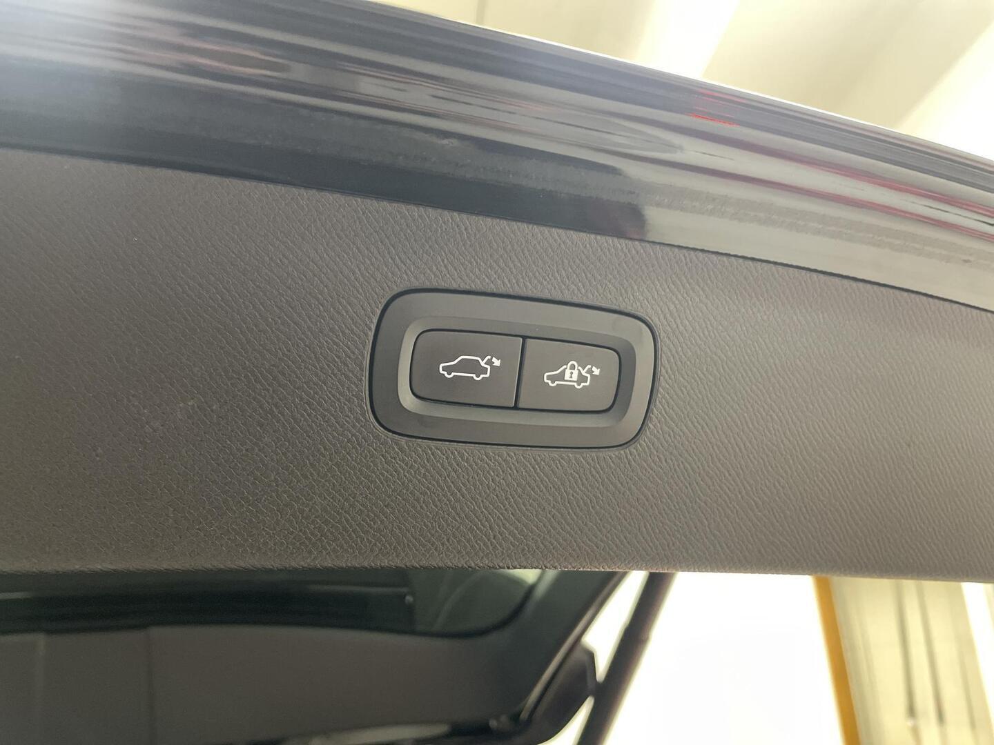 VOLVO XC90 2019