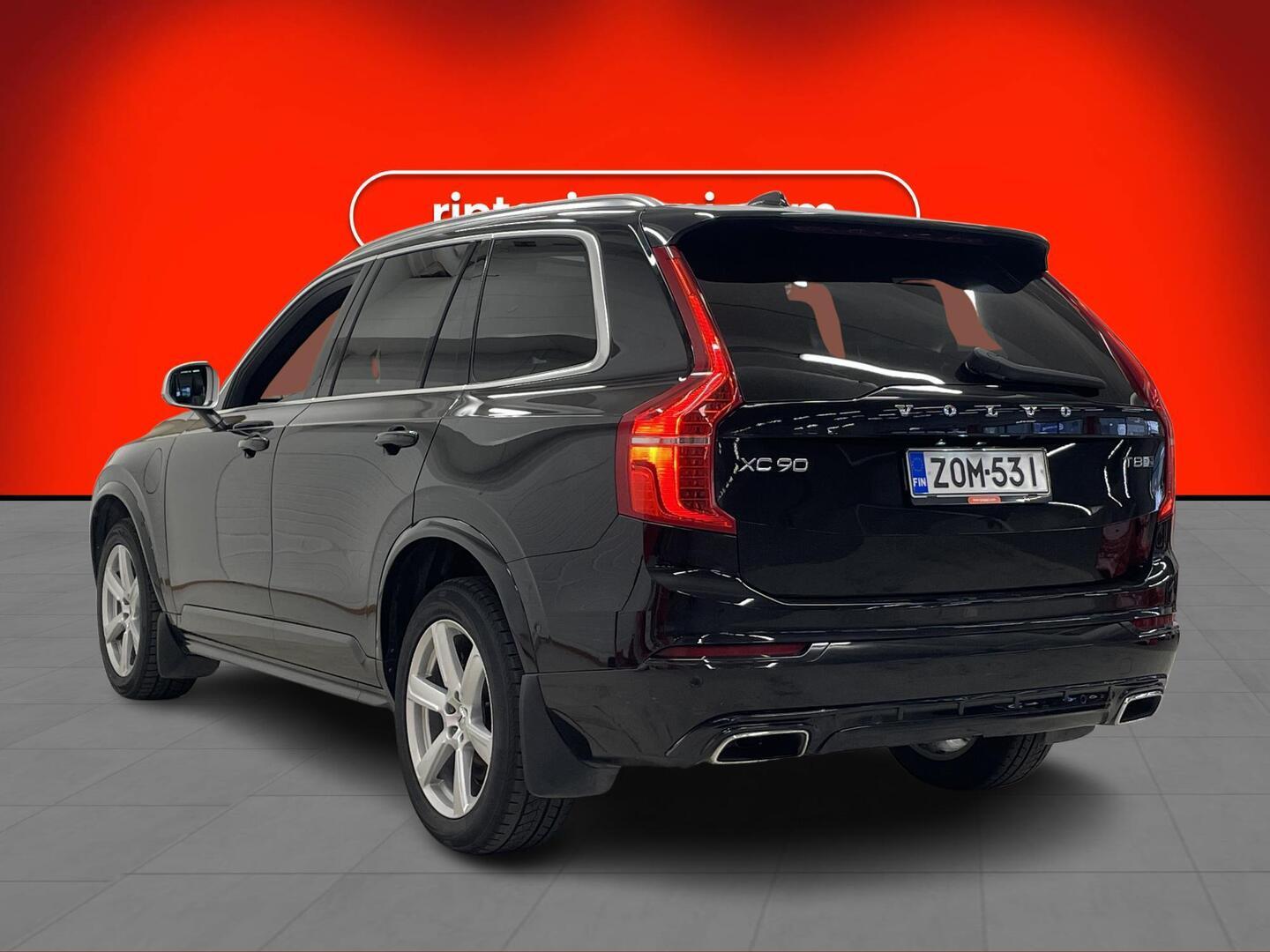 VOLVO XC90 2019