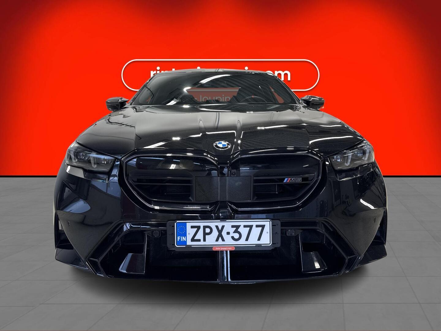 BMW M5 2025
