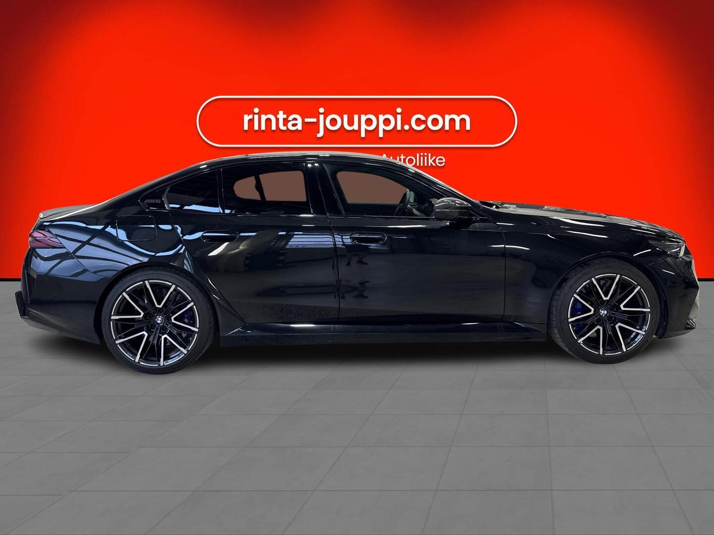 BMW M5 2025