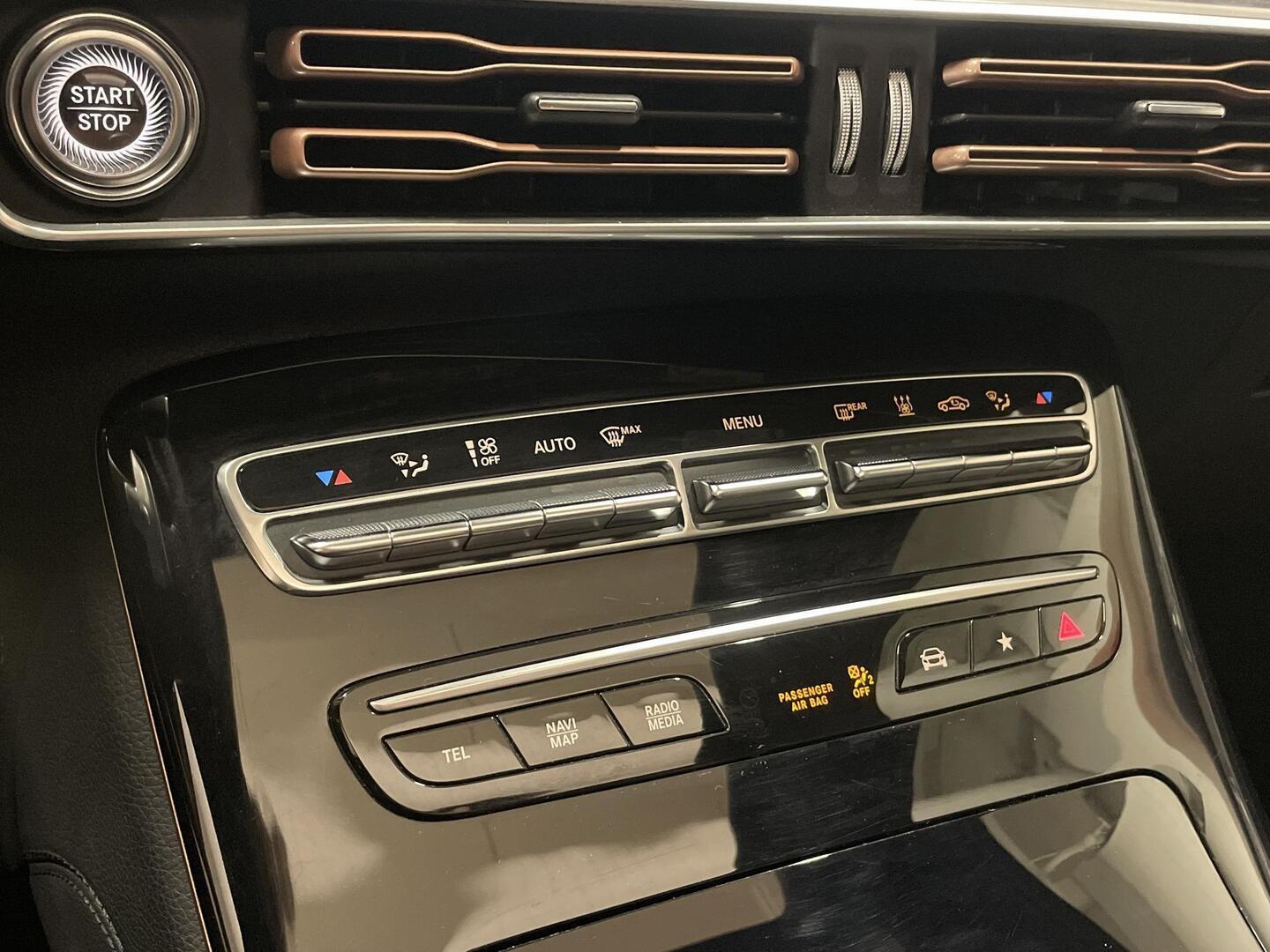 MERCEDES-BENZ EQC 2023