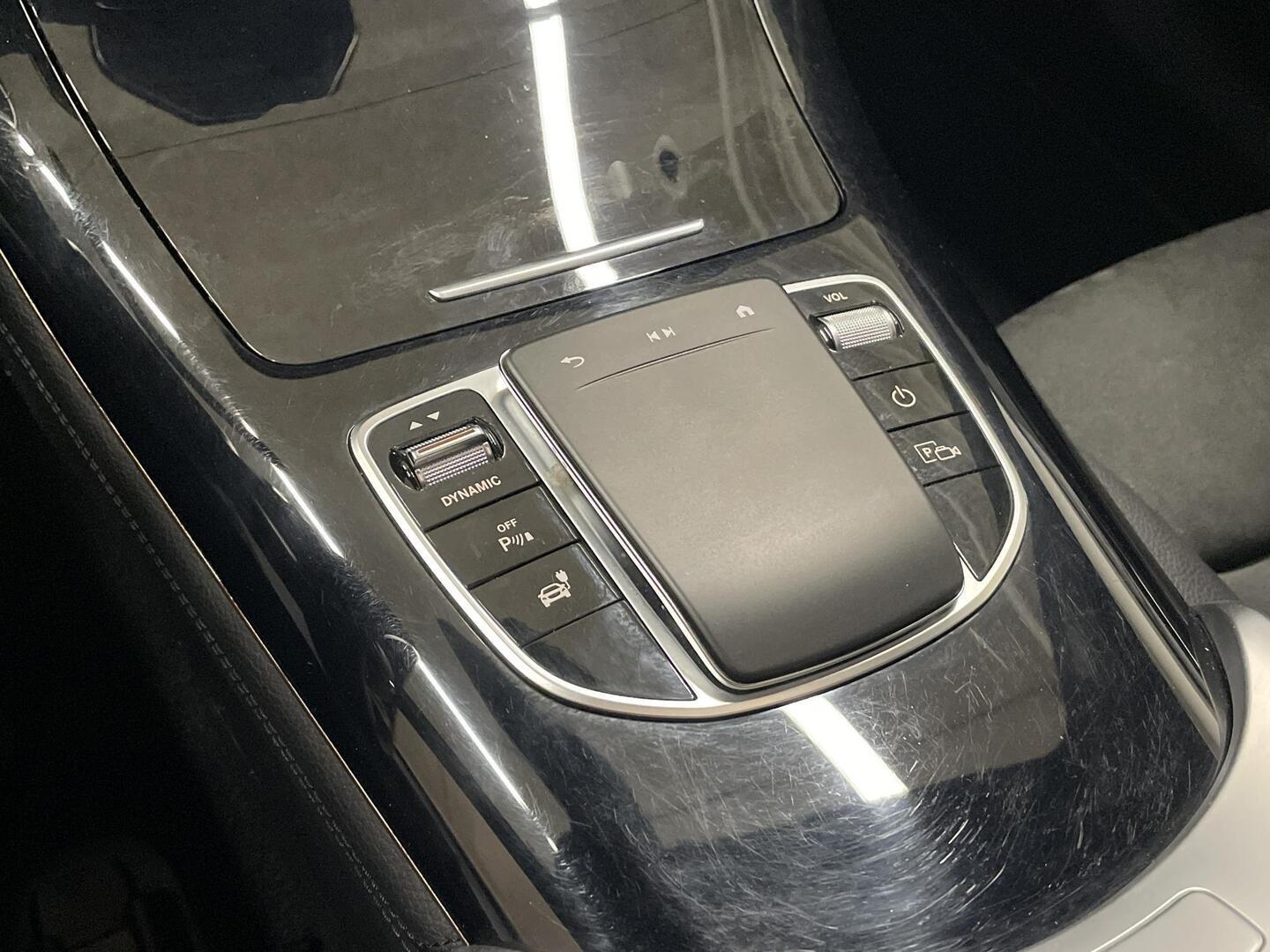 MERCEDES-BENZ EQC 2023