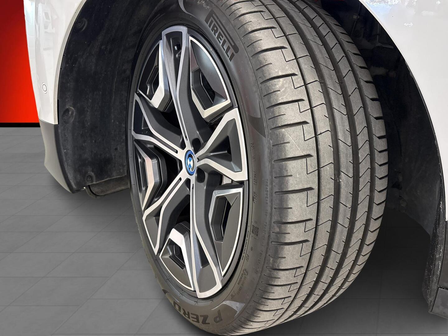 BMW IX 2022